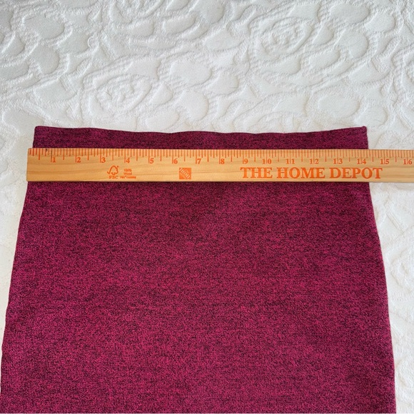 LuLu's NWOT 2 Piece Sweater Pencil Skirt Set - Picture 9 of 11